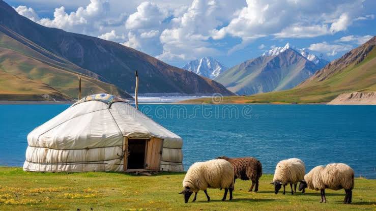 Yurt Stays in Kyrgyzstan: A Traveler’s Guide to Sleeping Under Open&nbsp;Skies